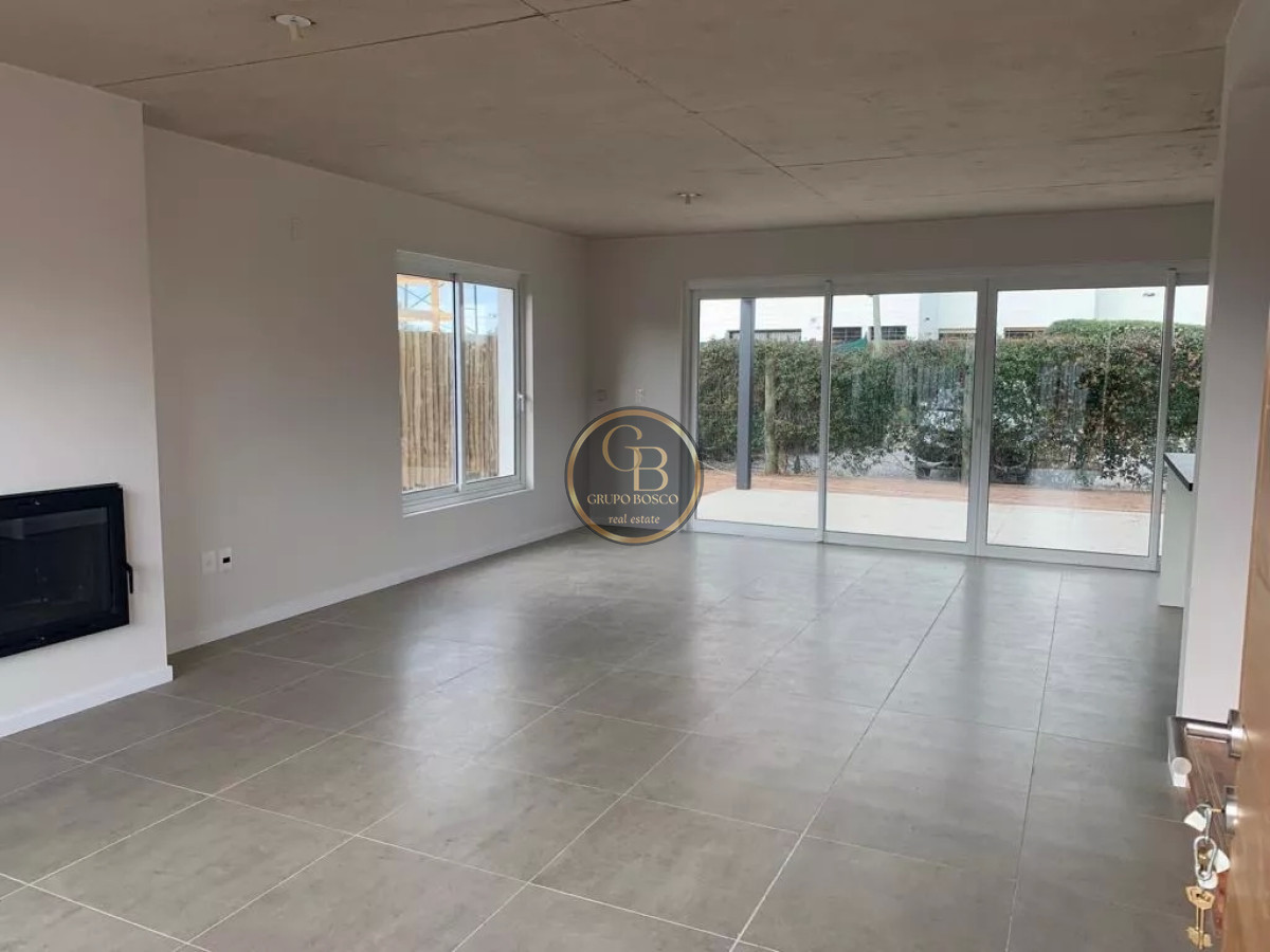 Casa ID.1201 - Venta de Unidad N4 Duplex en complejo con 3 dormitorios Zona Barra de Carrasco