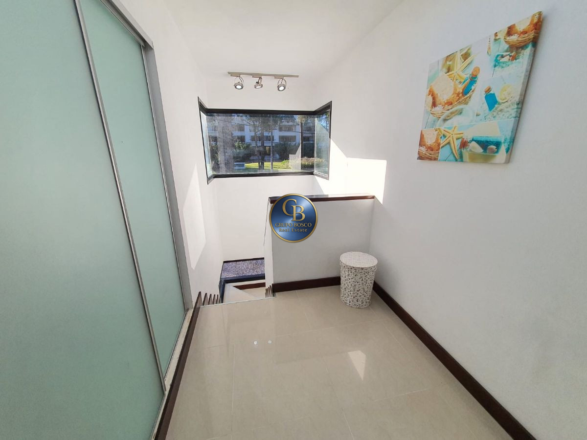 Casa ID.359 - Venta, Moderna Casa Solanas Vacation Club.
