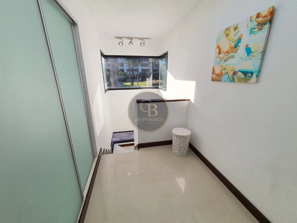 Casa ID.359 - Venta, Moderna Casa Solanas Vacation Club.
