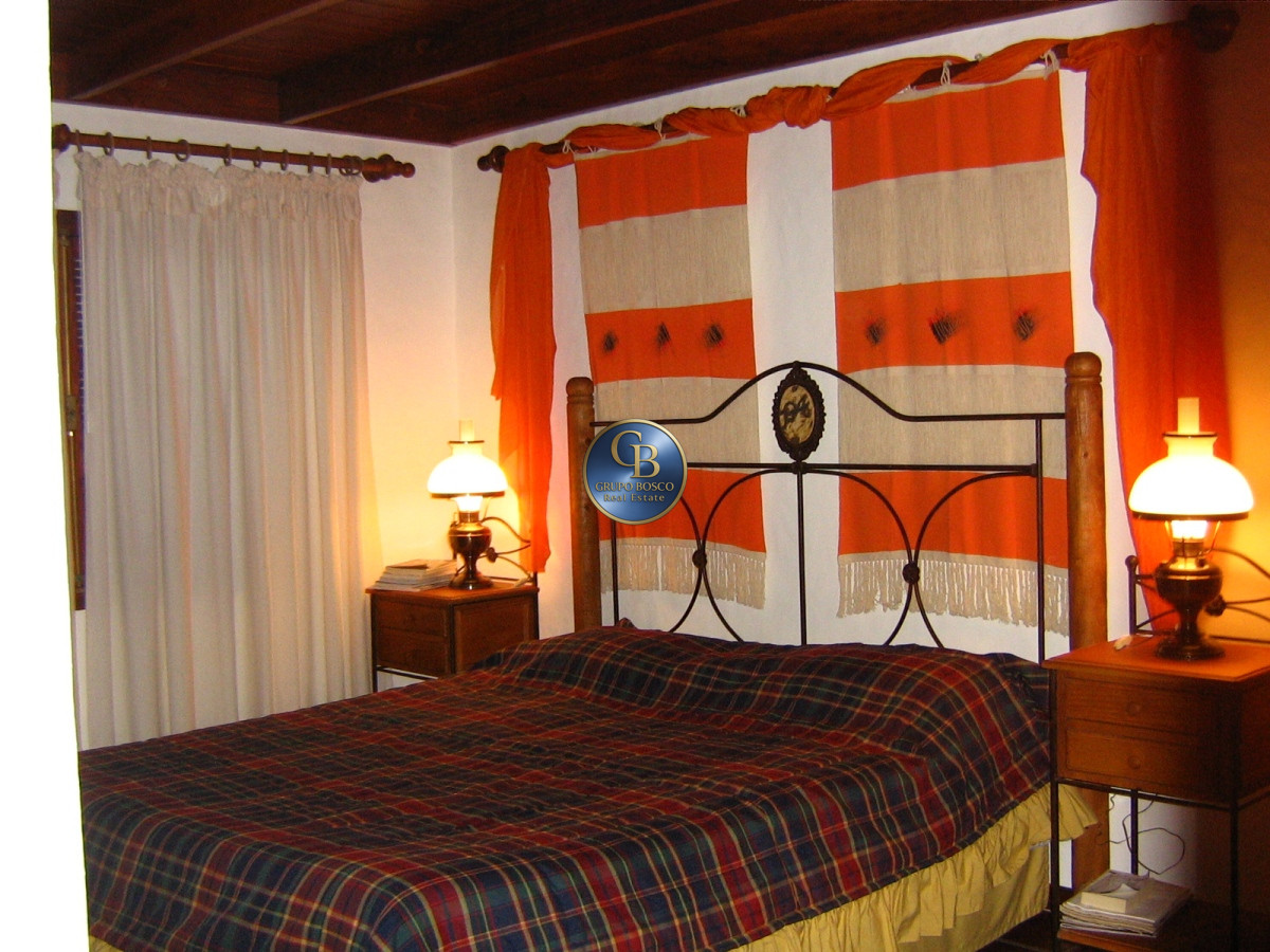 Campo Ref.1208 - En venta 92 hectáreas con hermosa casa.