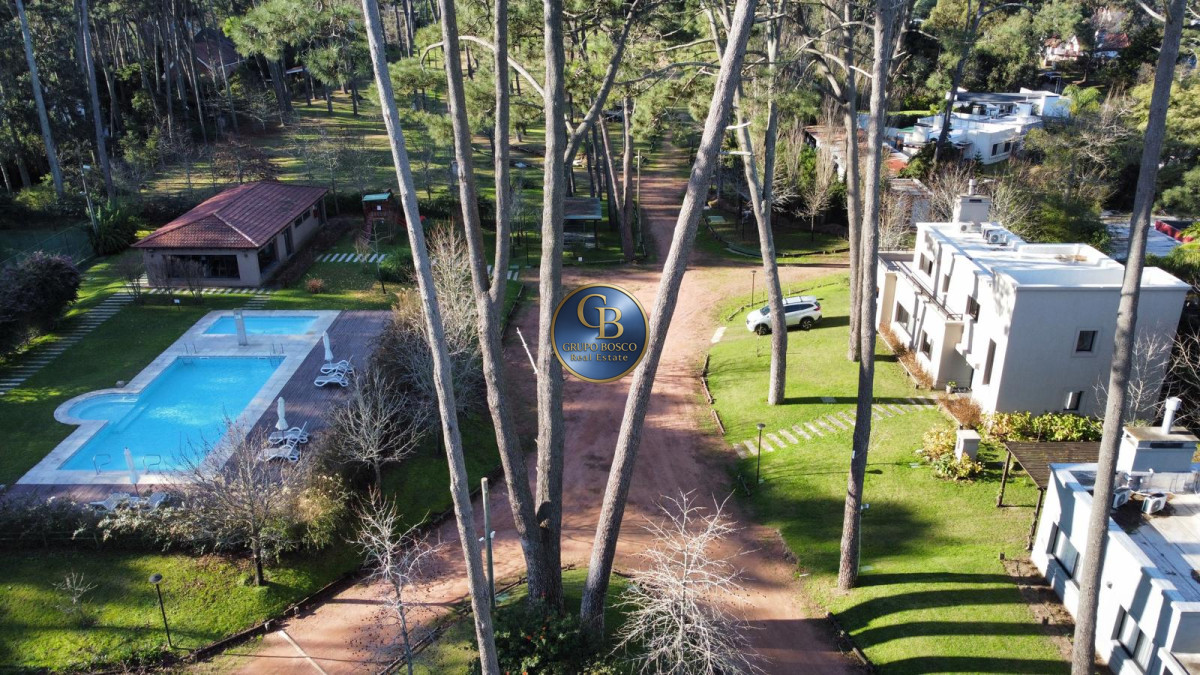 Terreno ID.1430 - Lote en Barrio Privado Parque Pinares