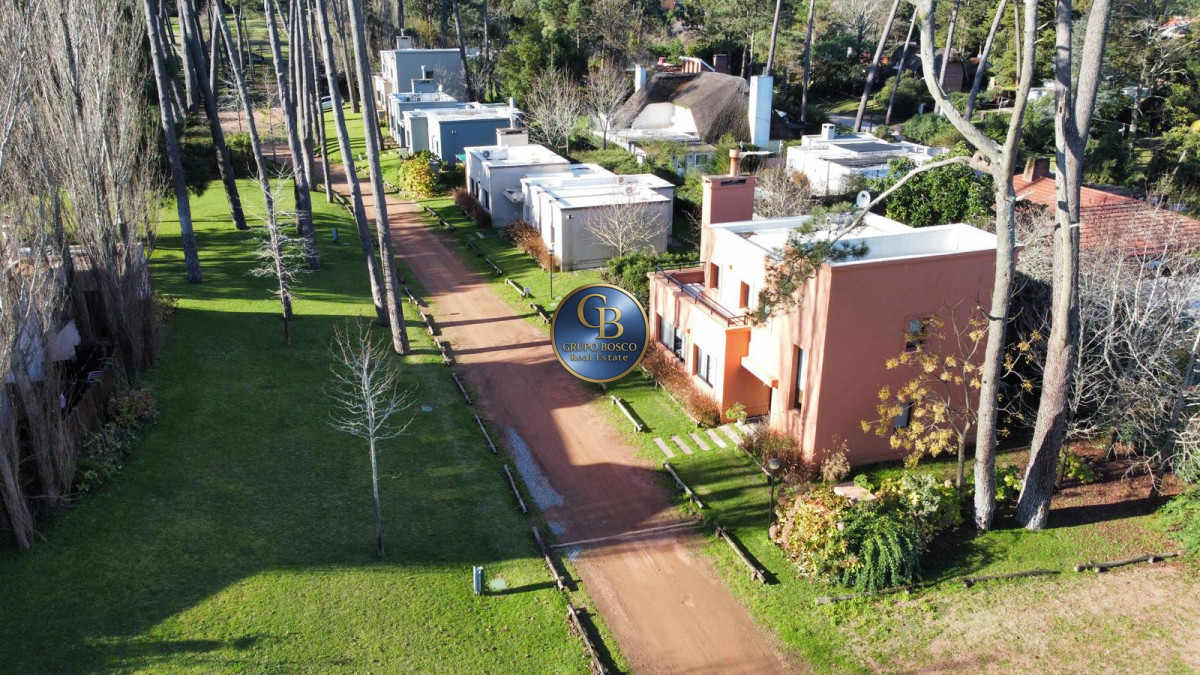 Terreno ID.1124 - Lotes en venta desde los 237m2, Barrio Privado (Parque Pinares).