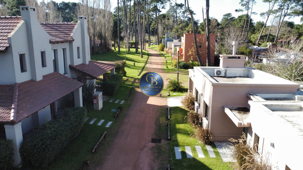 Terreno ID.1124 - Lotes en venta desde los 237m2, Barrio Privado (Parque Pinares).