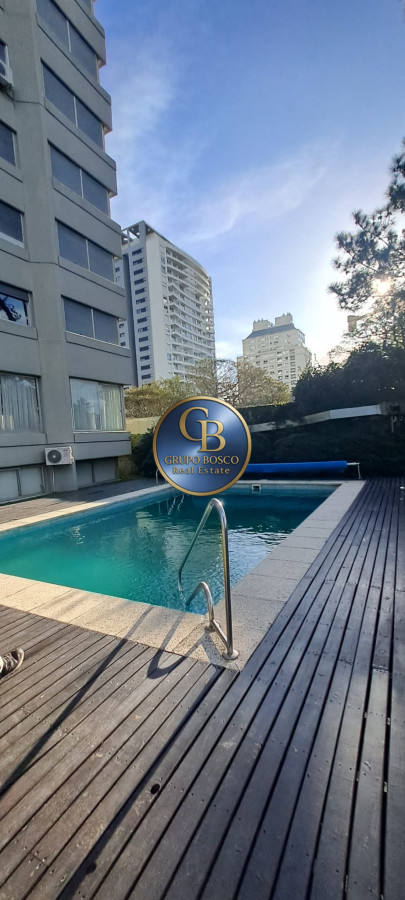 Apartamento ID.1177 - En venta apartamento de 3 dormitorios y 3 baños. Rooselvet Center.