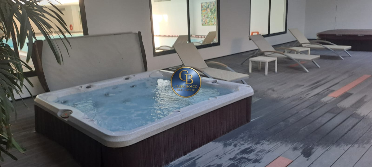 Apartamento ID.1177 - En venta apartamento de 3 dormitorios y 3 baños. Rooselvet Center.