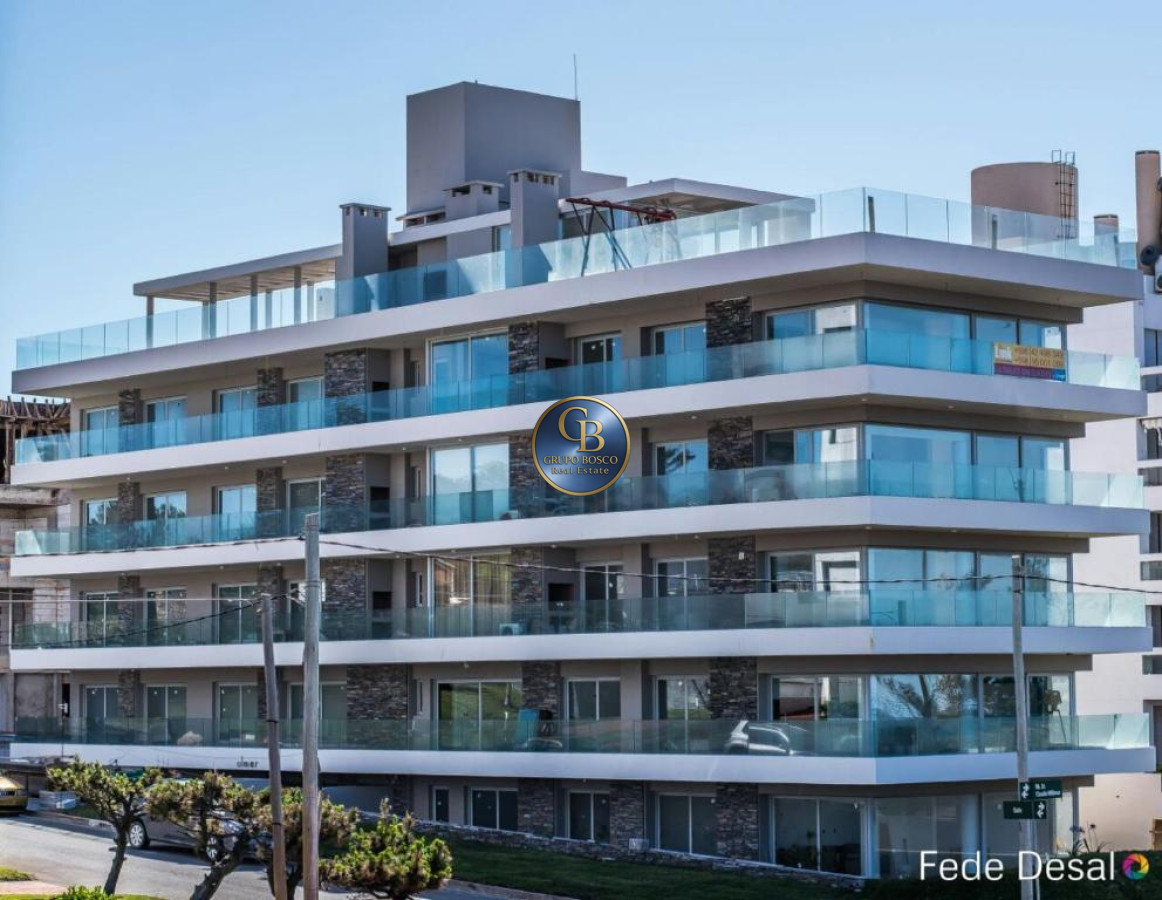 Apartamento ID.1187 - Alquiler Anual o Venta, frente al mar.