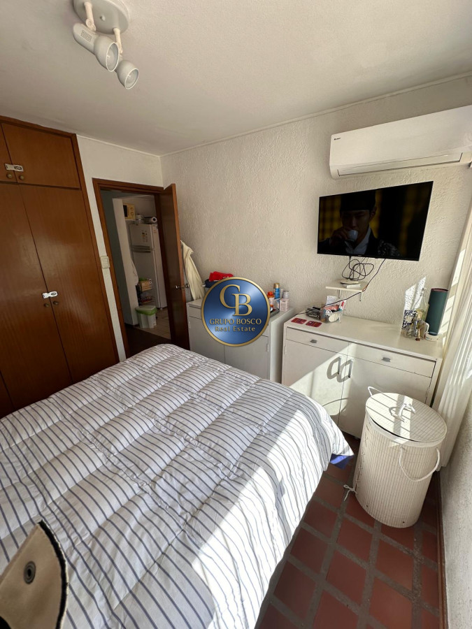 Apartamento ID.1260 - En venta apartamento, 1 dormitorio, frente a playa mansa. 