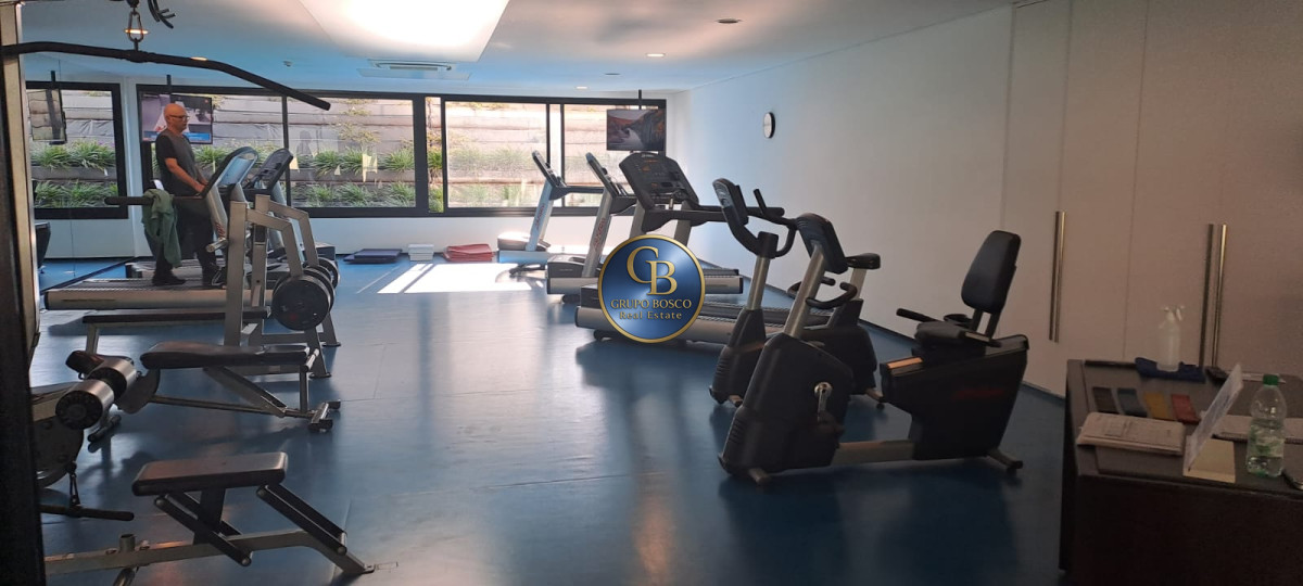 Apartamento ID.1177 - En venta apartamento de 3 dormitorios y 3 baños. Rooselvet Center.