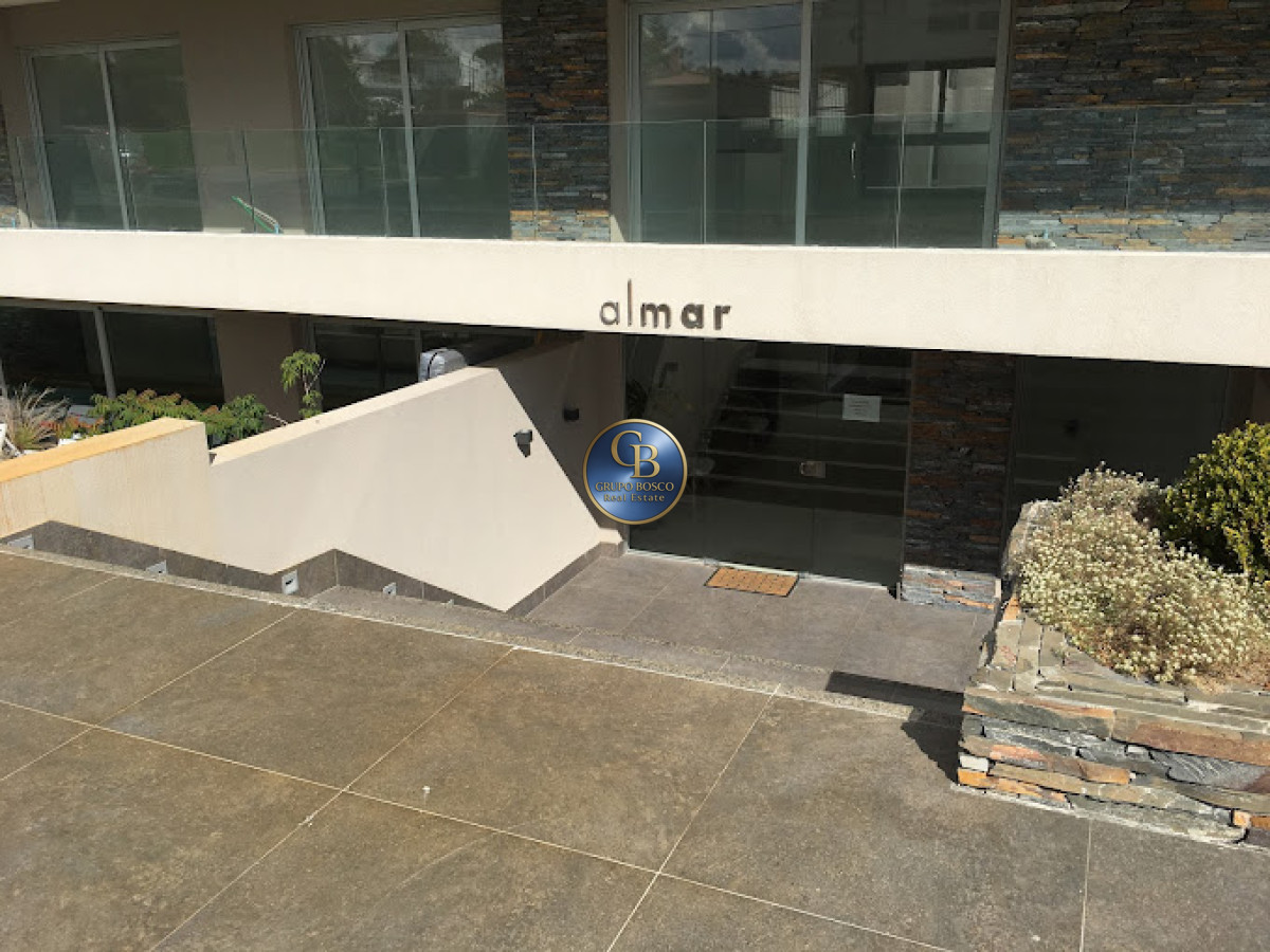 Apartamento ID.1402 - Alquiler Anual, o Venta, frente al mar