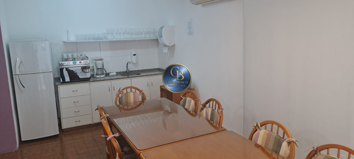 Apartamento ID.1177 - En venta apartamento de 3 dormitorios y 3 baños. Rooselvet Center.