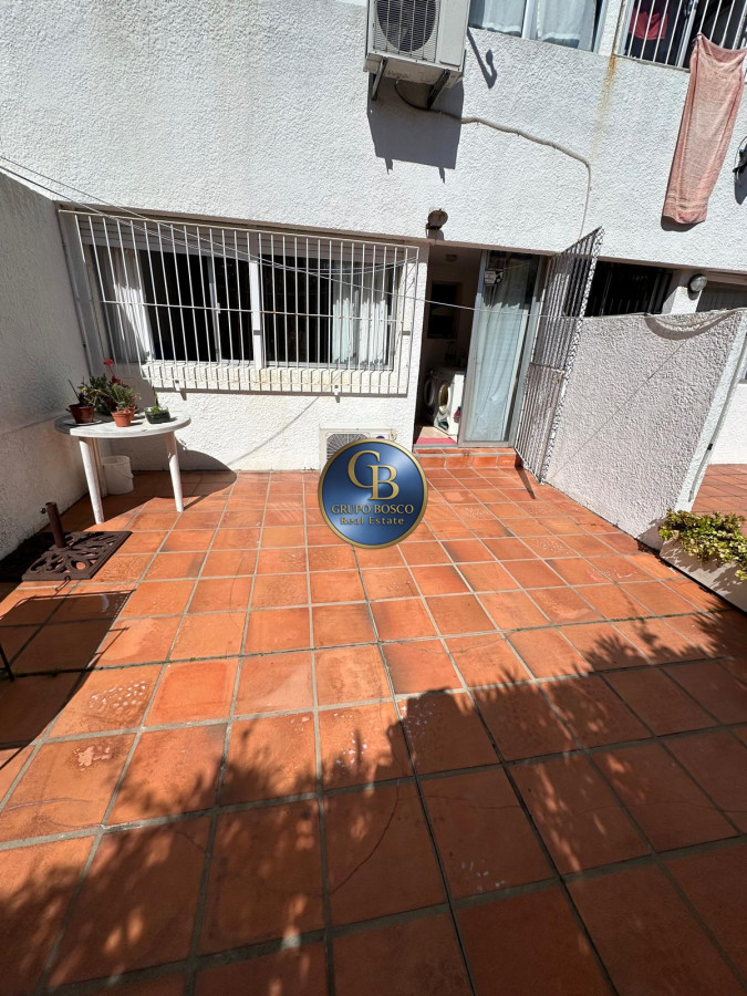 Apartamento ID.1260 - En venta apartamento, 1 dormitorio, frente a playa mansa. 