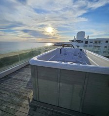 Frente al Mar, Alquiler o Venta.