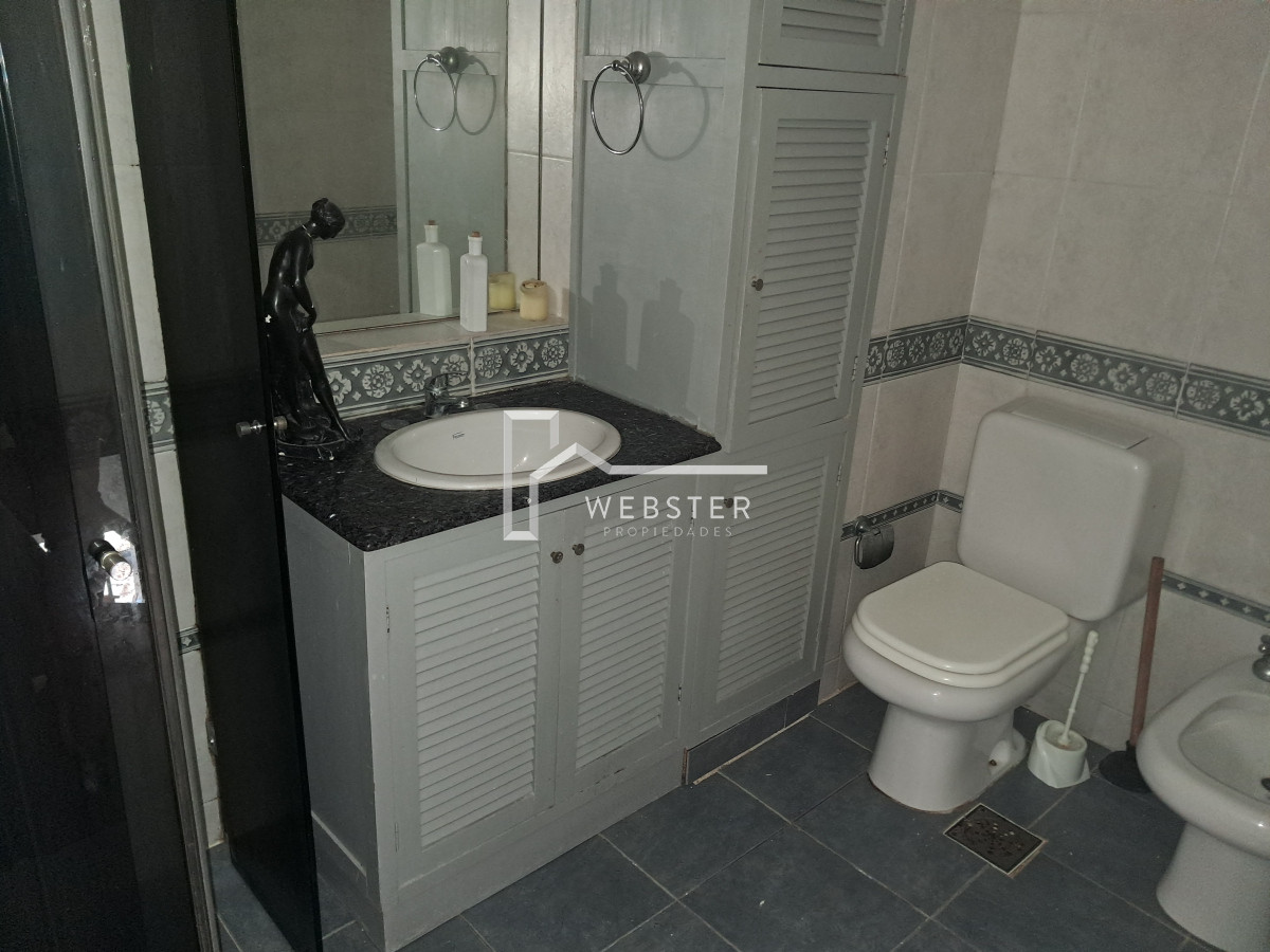 Apartamento ID.2283 - PUNTA DEL ESTE PENINSULA DUPLEX DE 4 DORMITORIOS Y AZOTEA EN VENTA