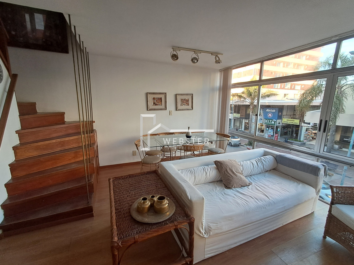 Apartamento ID.2283 - PUNTA DEL ESTE PENINSULA DUPLEX DE 4 DORMITORIOS Y AZOTEA EN VENTA