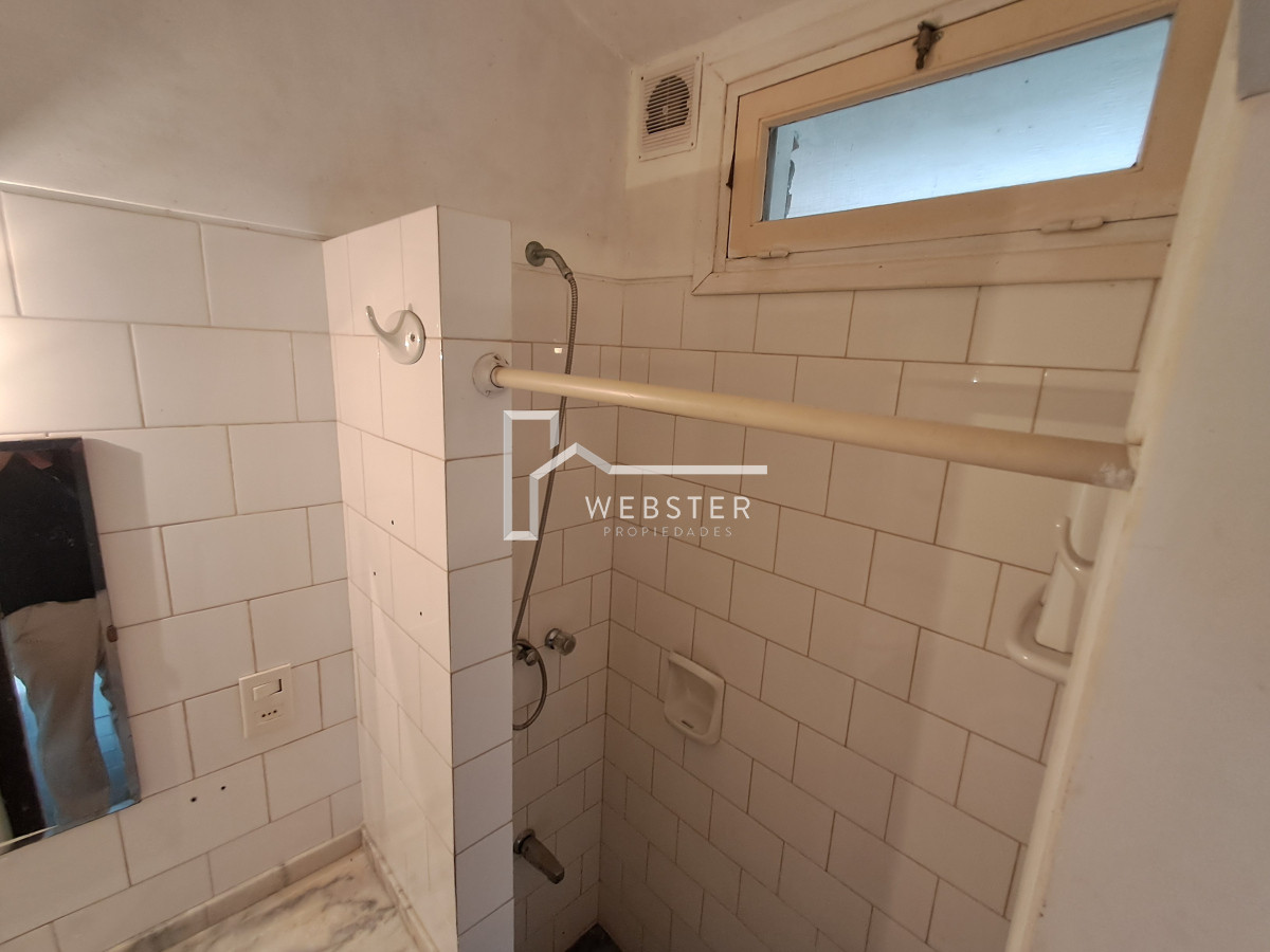 Casa ID.2065 - PUNTA DEL ESTE MANSA CASA DE 2 DORMITORIOS Y DEPENDENCIA EN VENTA