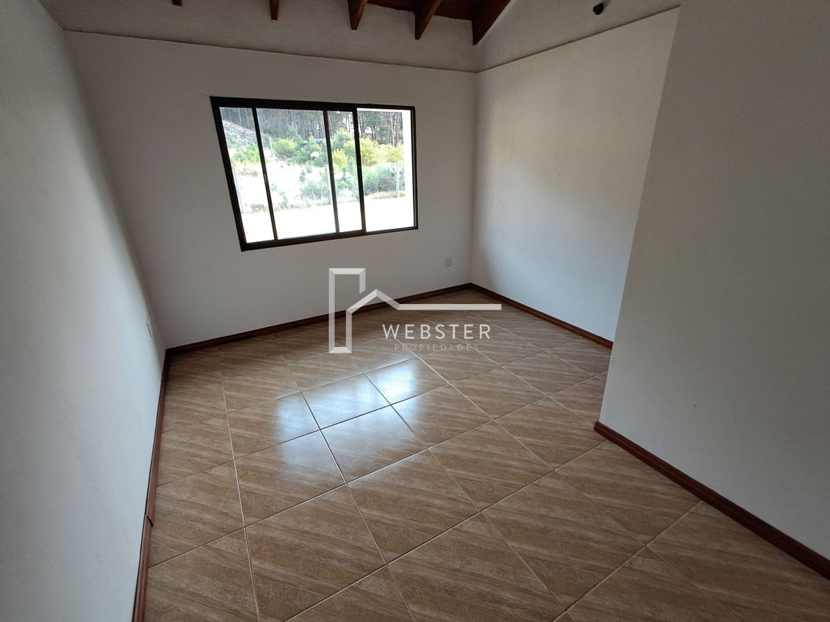 Casa ID.2185 - PUNTA BALLENA CLUB DEL LAGO CASA 3 DORMITORIOS CON PARRILLERO TECHADO VENTA