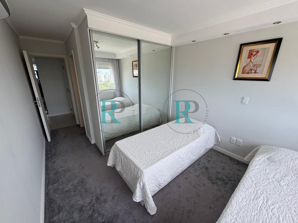 Apartamento ID.2254 - PUNTA DEL ESTE MANSA APARTAMENTO DE 3 DORMITORIOS DEPENDENCIA PARRILLERO AMENITIES