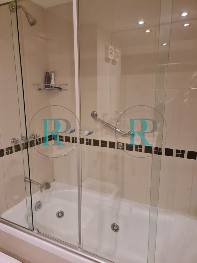 Apartamento ID.2118 - PUNTA DEL ESTE APARTAMENTO 3 DORMITORIOS EDIFICIO CON SERVICIOS  ZONA MANSA 
