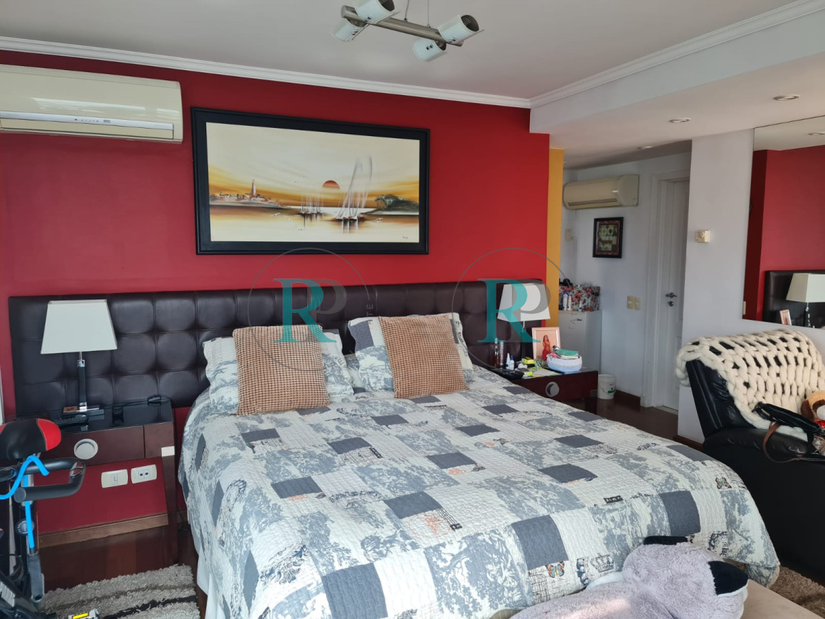Apartamento ID.2118 - PUNTA DEL ESTE APARTAMENTO 3 DORMITORIOS EDIFICIO CON SERVICIOS  ZONA MANSA 