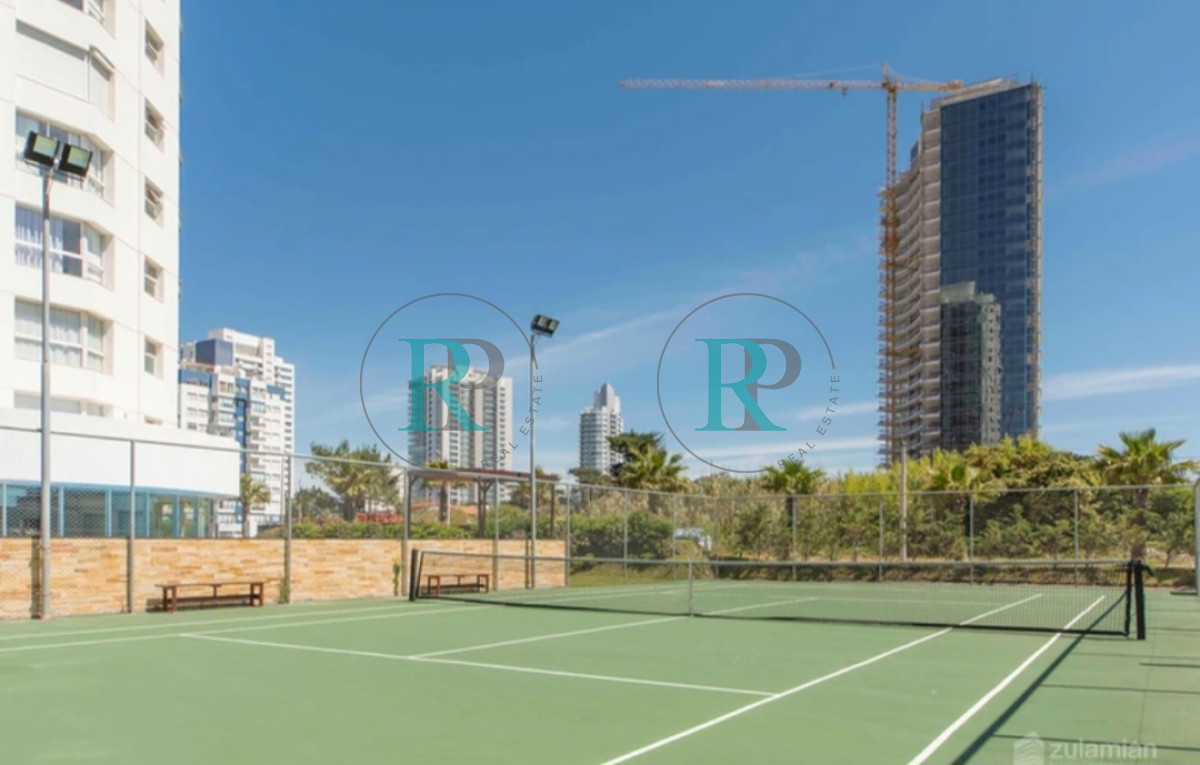 Apartamento ID.2254 - PUNTA DEL ESTE MANSA APARTAMENTO DE 3 DORMITORIOS DEPENDENCIA PARRILLERO AMENITIES