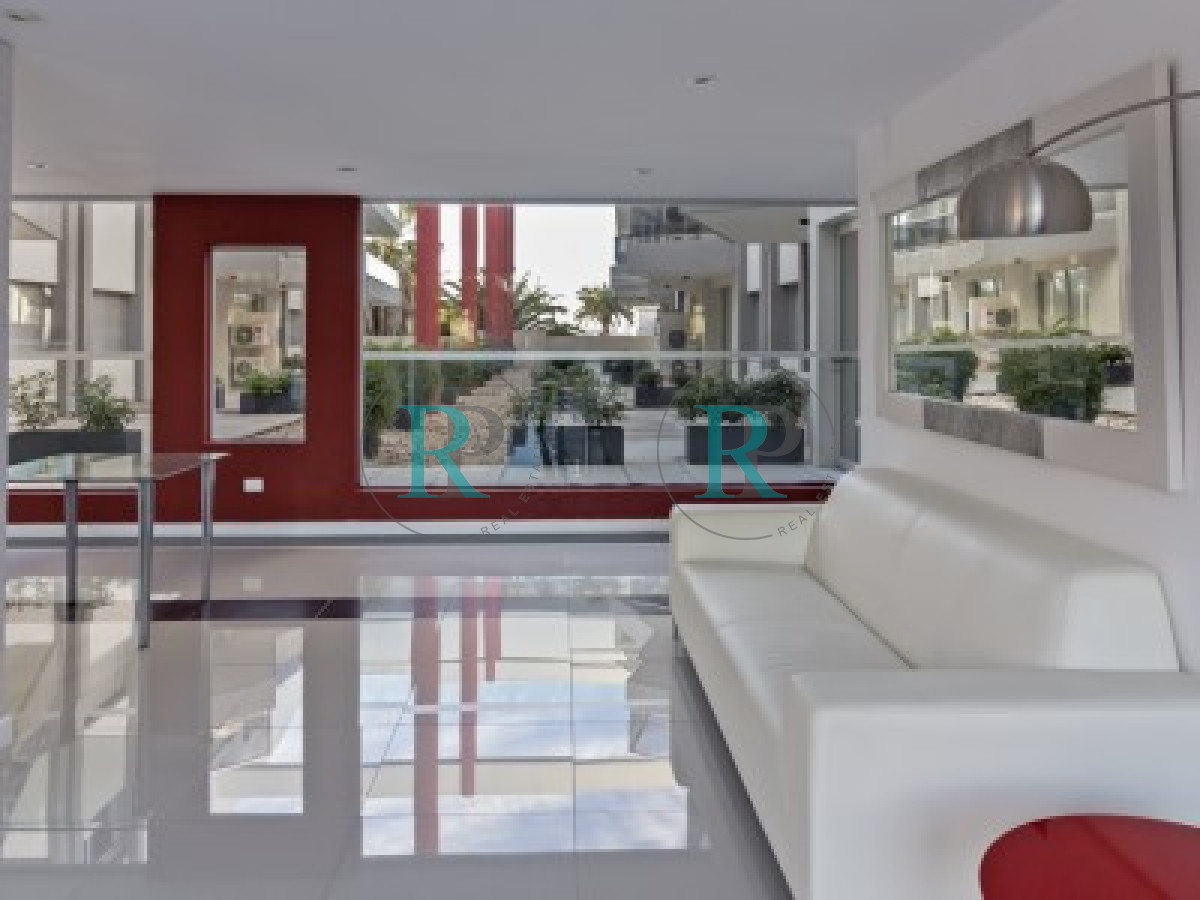 Apartamento ID.2378 - PUNTA DEL ESTE PENINSULA APTO 1 DORMITORIO EN VENTA EDIFICIO MODERNO