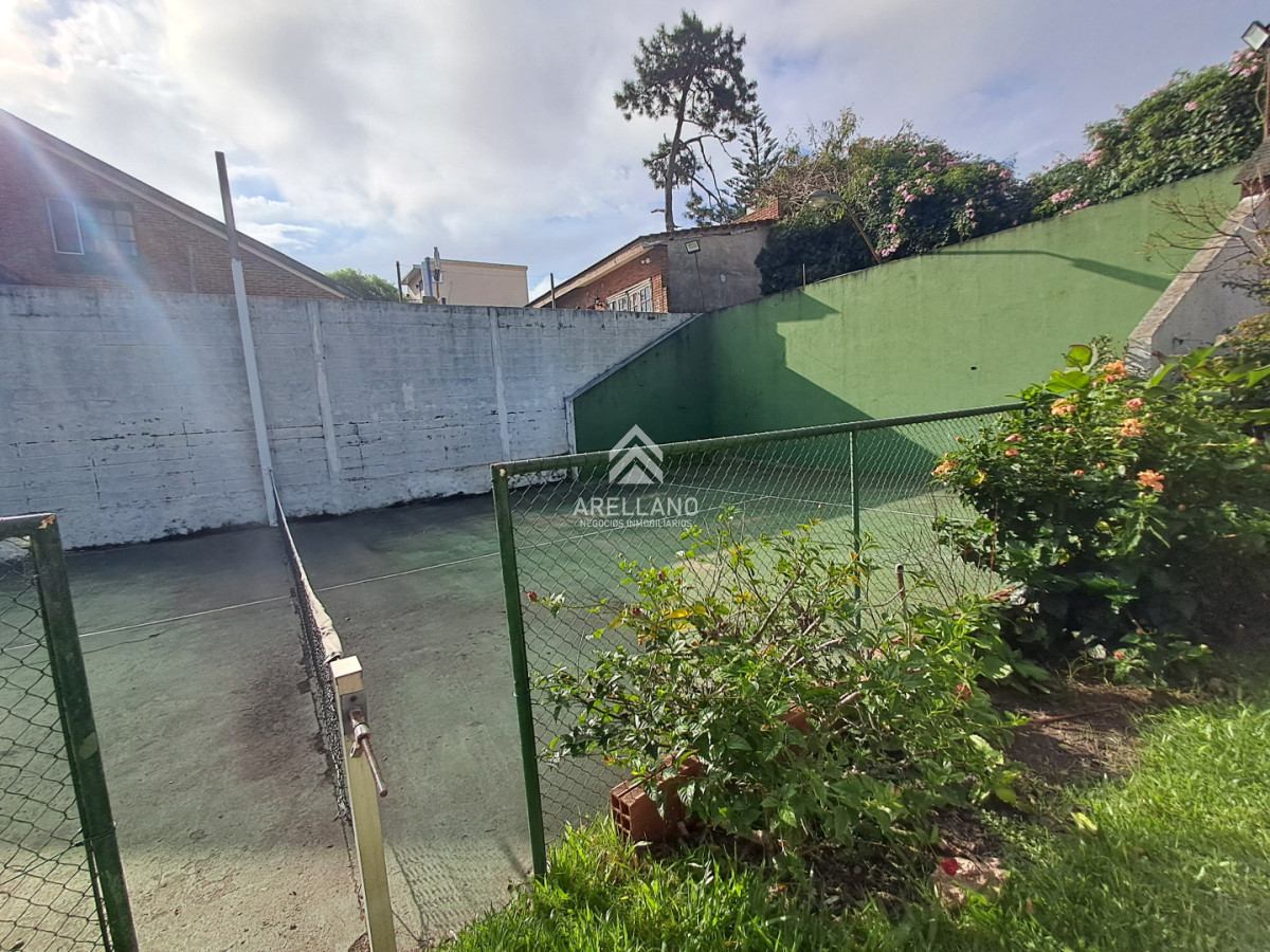 Casa ID.6431 - Venta casa 5 dormitorios Playa Mansa 