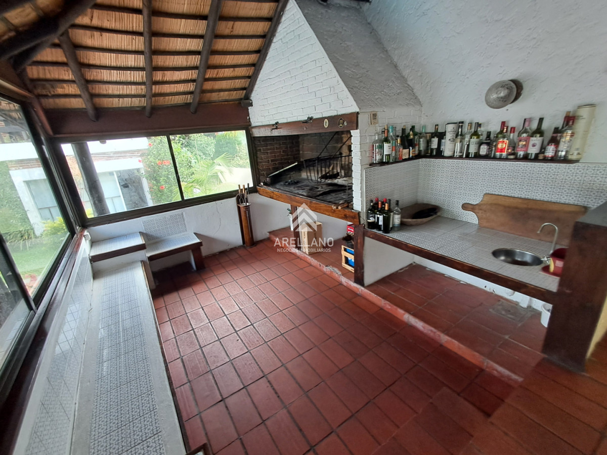 Casa ID.6431 - Venta casa 5 dormitorios Playa Mansa 