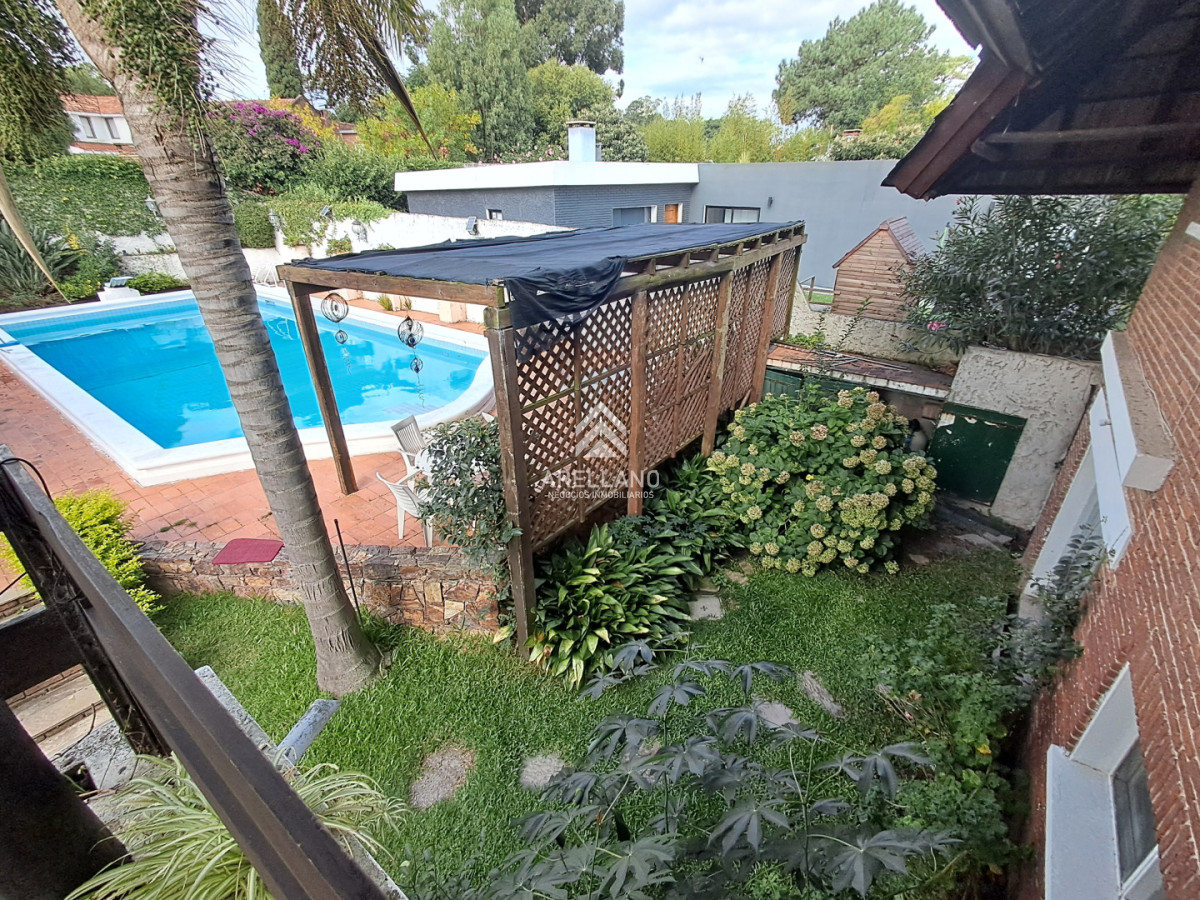 Casa ID.6431 - Venta casa 5 dormitorios Playa Mansa 