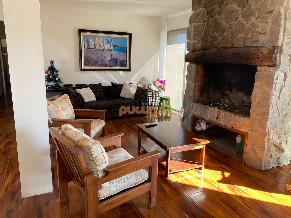 Casa ID.1838 - VENDO