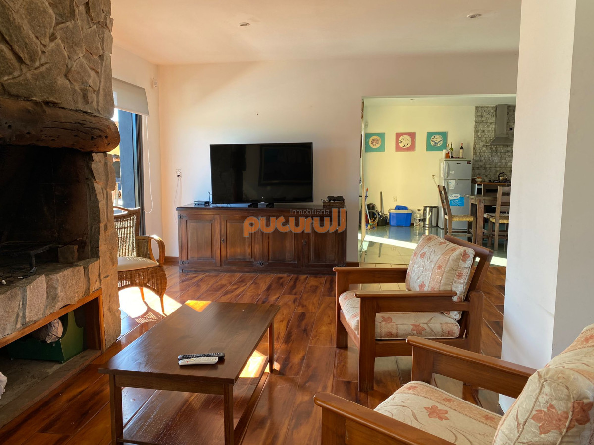 Casa ID.1838 - VENDO