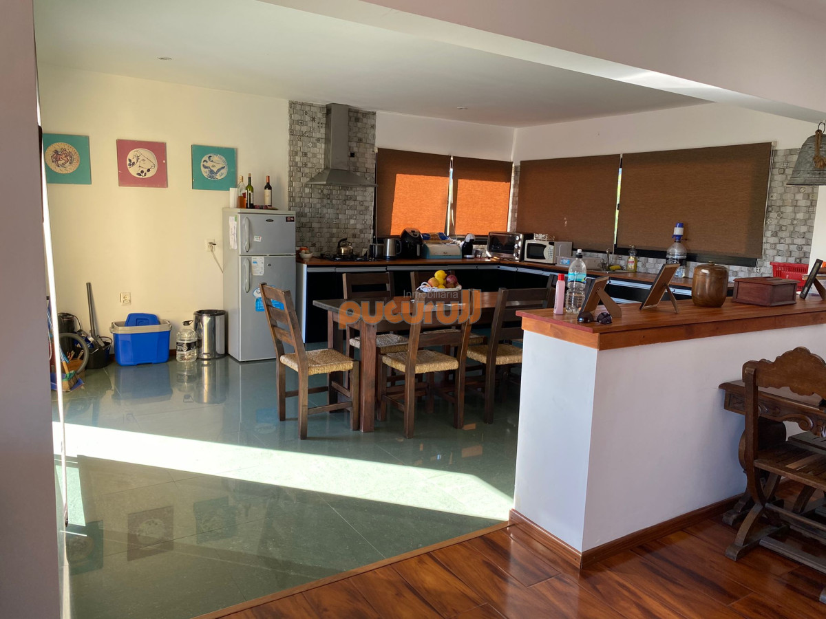 Casa ID.1838 - VENDO