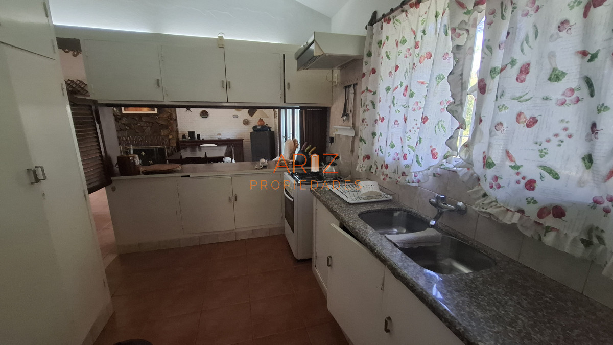 Casa ID.2347 - PUNTA DEL ESTE MANSA 4 DORMITORIOS PISCINA ALQUILER ANUAL E INVERNAL