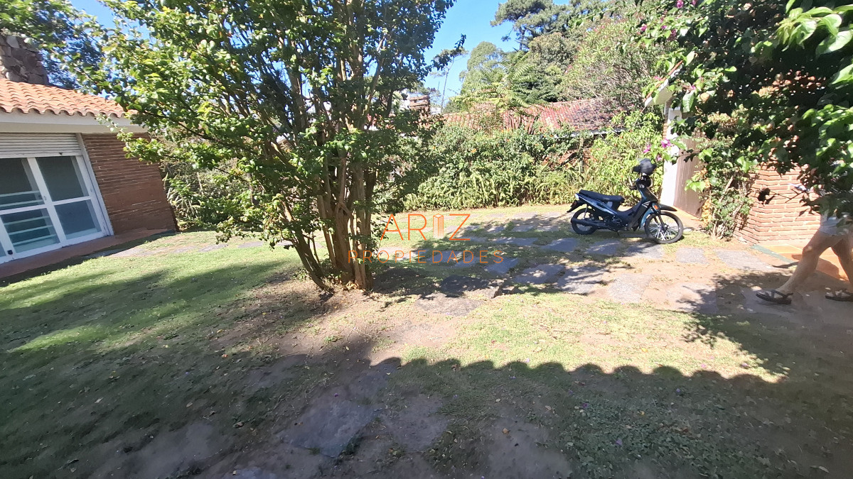 Casa ID.2347 - PUNTA DEL ESTE MANSA 4 DORMITORIOS PISCINA ALQUILER ANUAL E INVERNAL