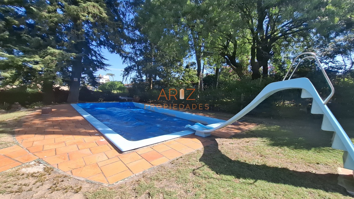 Casa ID.2347 - PUNTA DEL ESTE MANSA 4 DORMITORIOS PISCINA ALQUILER ANUAL E INVERNAL