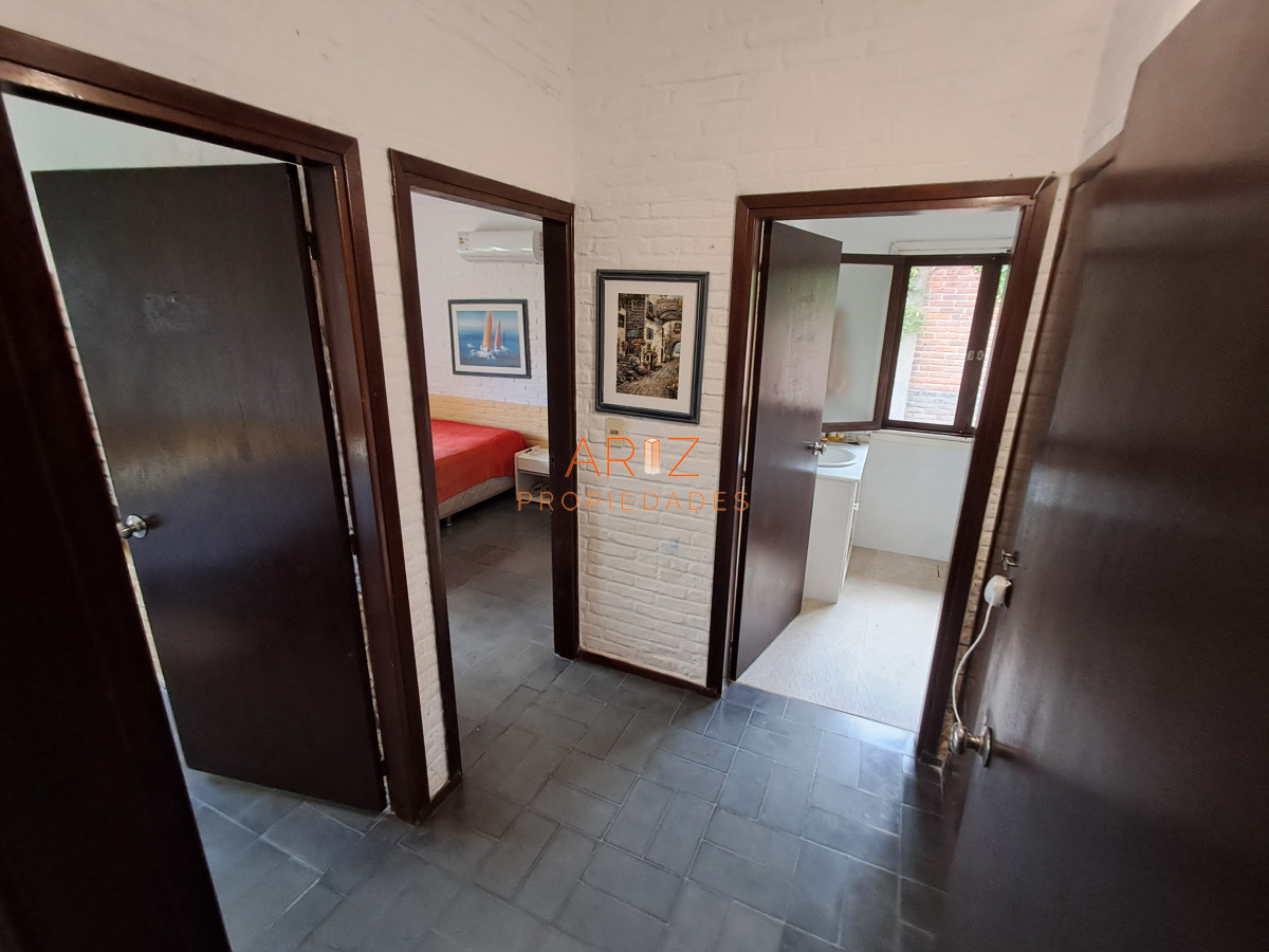 Casa ID.2332 - VENTA PUNTA DEL ESTE MANSA CASA DE 2 DORMITORIOS Y DEPENDENCIA EN VENTA