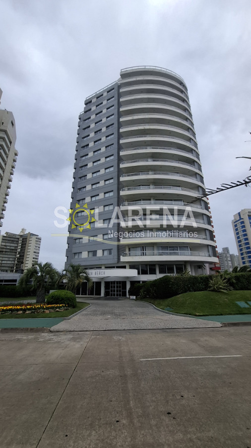 Apartamento ID.6567 - Alquiler de verano, 3 dormitorios con amenities, Aidy Grill, Punta del Este