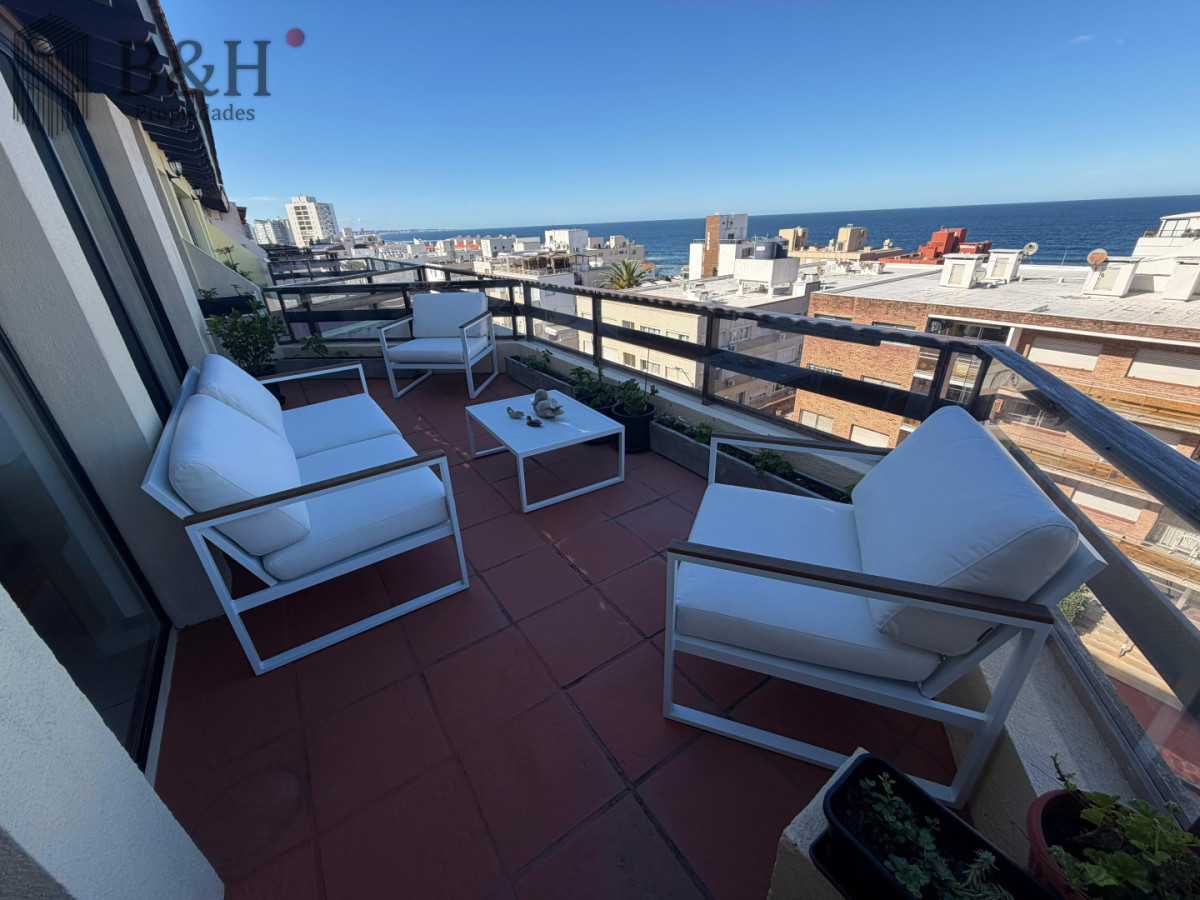 Apartamento ID.7244 - PUNTA DEL ESTE PENINSULA PENT HOUSE 2 DORMITORIOS 3 BAÑOS TERRAZA CON VISTA!!! GARAGE