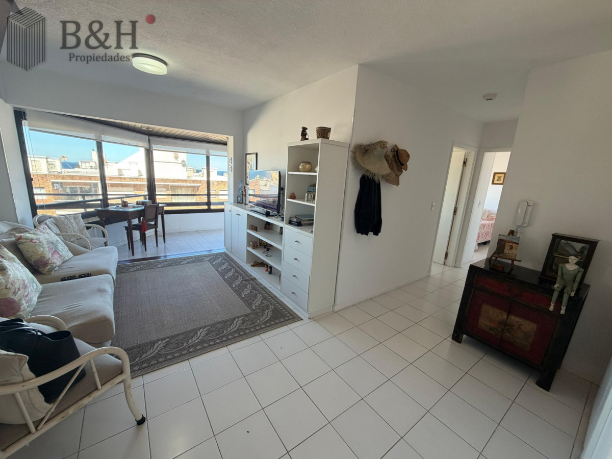 Apartamento ID.7244 - PUNTA DEL ESTE PENINSULA PENT HOUSE 2 DORMITORIOS 3 BAÑOS TERRAZA CON VISTA!!! GARAGE