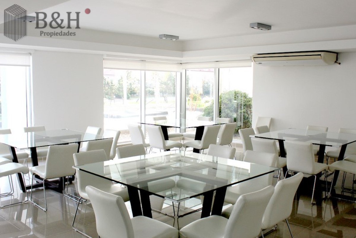 Apartamento ID.5800 - PUNTA DEL ESTE MANSA APTO 3 SUITES BALCON CON PARRILLERO EXCELENTE VISTA Y AMENITIES!