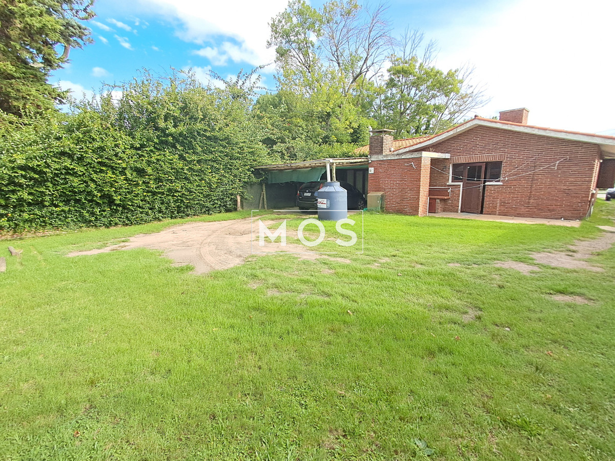 Casa ID.2727 - PUNTA DEL ESTE MANSA CASA DE 2 DORMITORIOS Y DEPENDENCIA EN VENTA