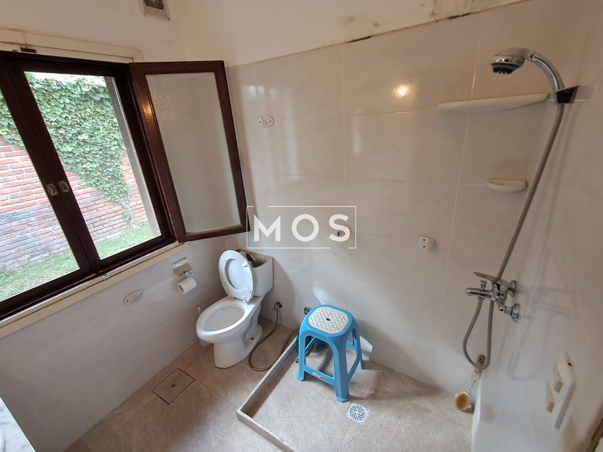 Casa ID.2727 - PUNTA DEL ESTE MANSA CASA DE 2 DORMITORIOS Y DEPENDENCIA EN VENTA