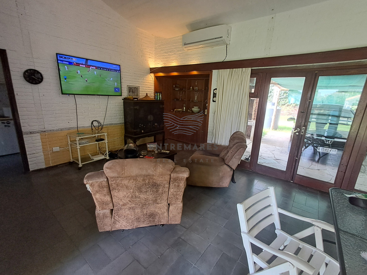 Casa ID.123 - PUNTA DEL ESTE MANSA CASA DE 2 DORMITORIOS Y DEPENDENCIA EN VENTA