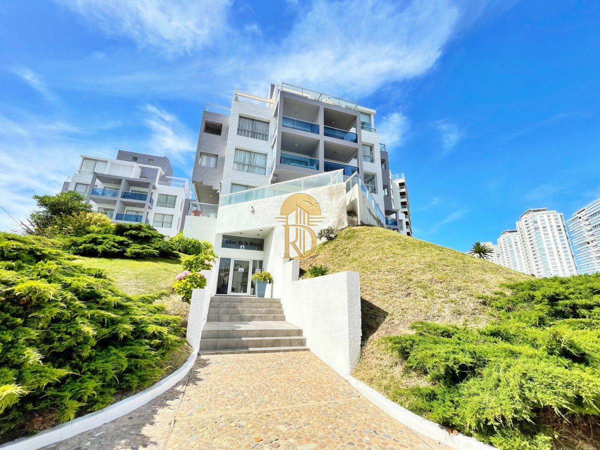 Apartamento en venta de 2 dormitorios, terraza con vista al mar- Brava, Punta del Este -id-83-20