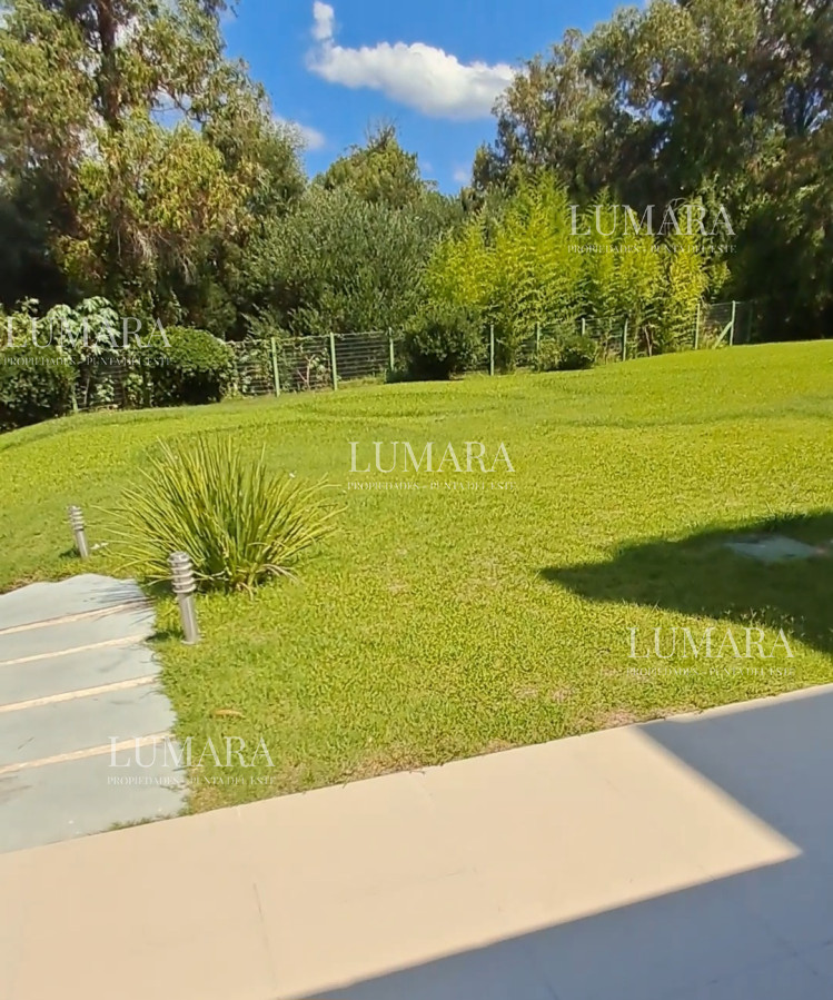 Apartamento ID.1209 - PUNTA DEL ESTE BRAVA APTO 1 DORMIRORIO EN VENTA