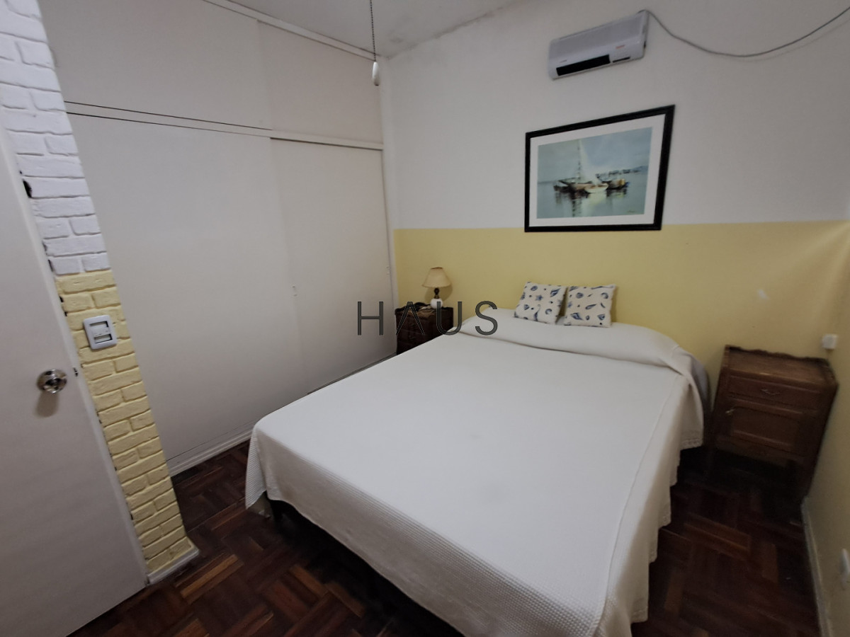 Casa ID.884 - PUNTA DEL ESTE A METROS DE PLAYA MANSA GRAN CASA DE 5 DORMITORIOS PISCINA CANCHA DE PADLE EN VENTA