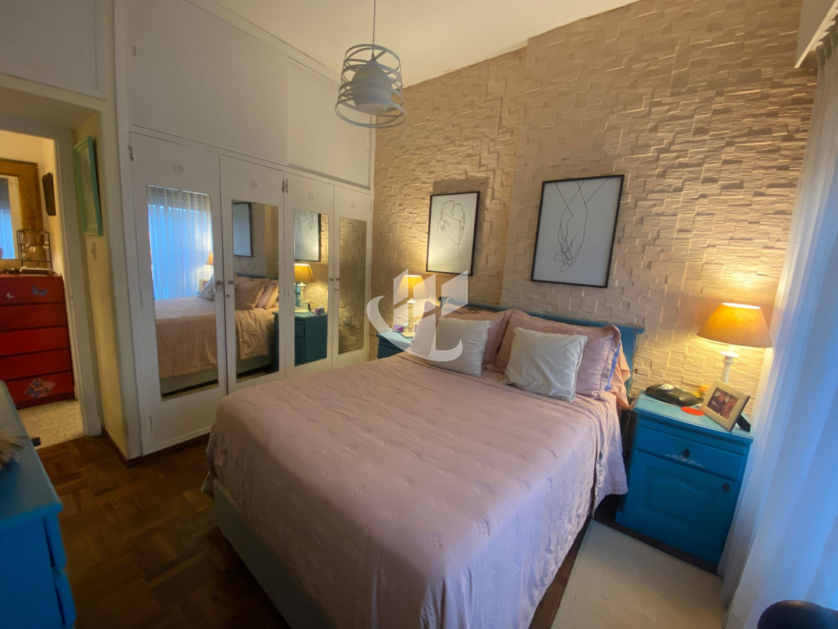 Apartamento ID.1854 - APARTAMENTO EN VENTA CORDON 2 DORMITORIOS Y SERVICIO.