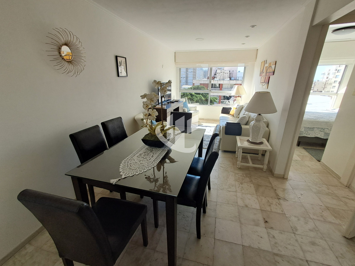 Apartamento ID.1784 - PUNTA DEL ESTE PENINSULA 2 DORMITORIOS ALQUILER ANUAL