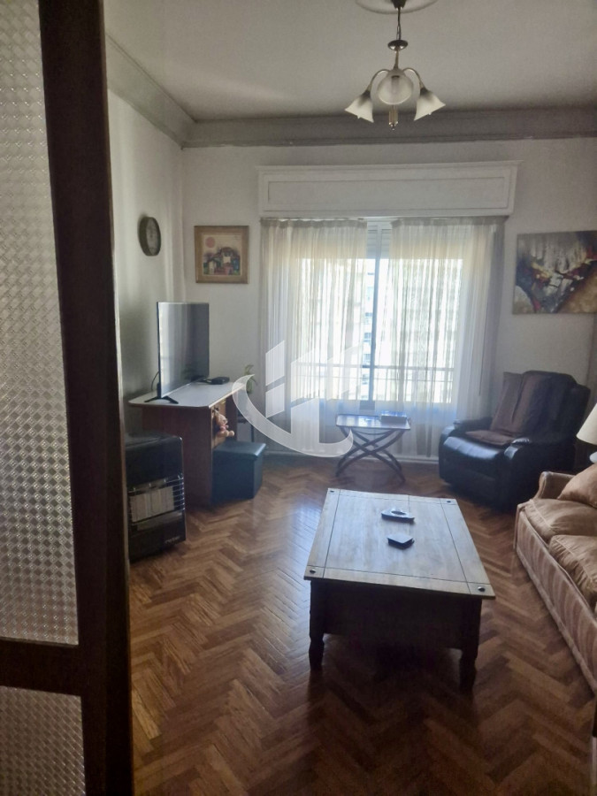 Apartamento ID.2248 - Apartamento en venta de 3 dormitorios, 2 baños y garaje en Tres Cruces