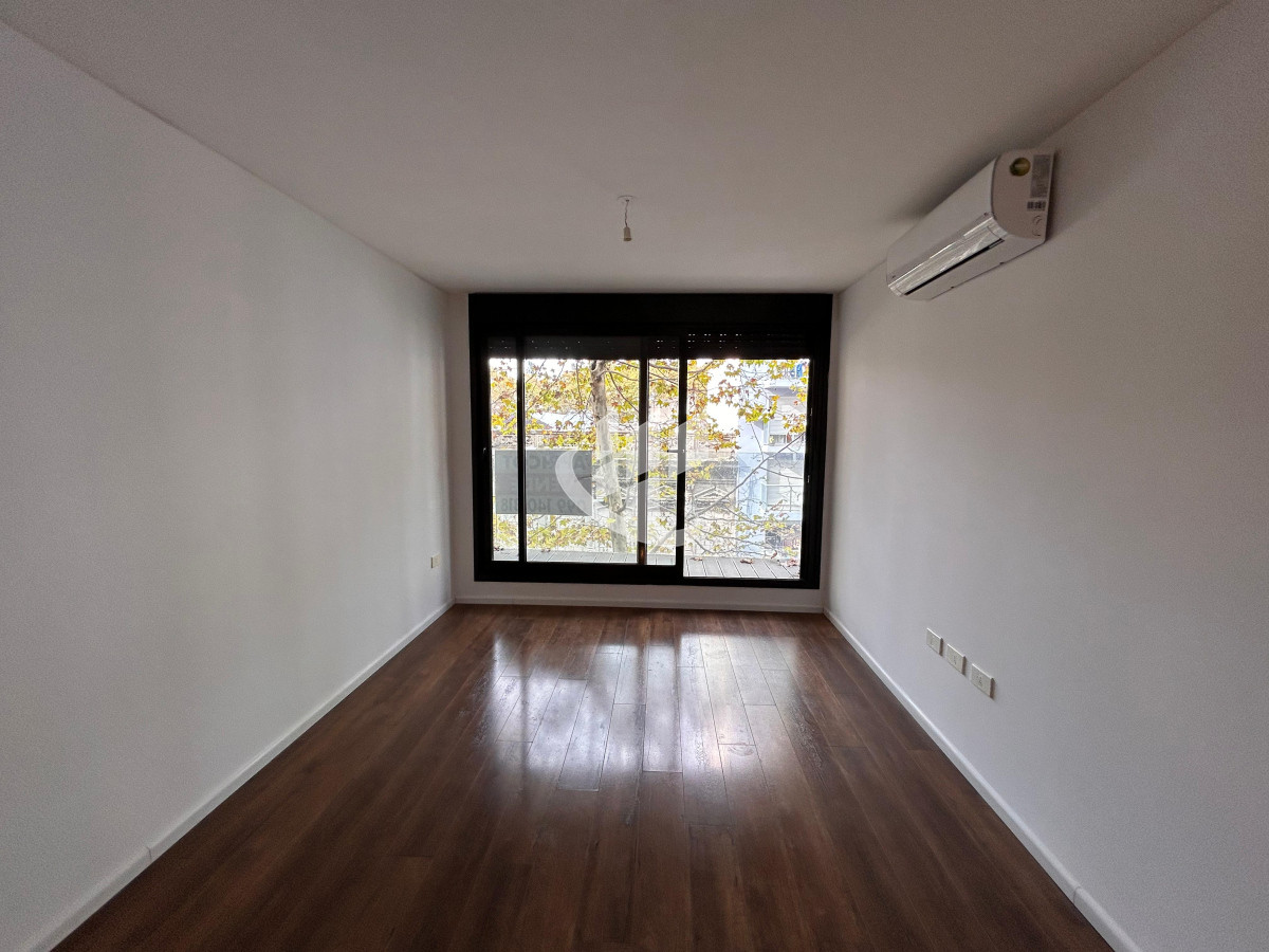 Apartamento ID.1896 - Venta de apartamento de 2 dormitorios con garage en Centro, Montevideo