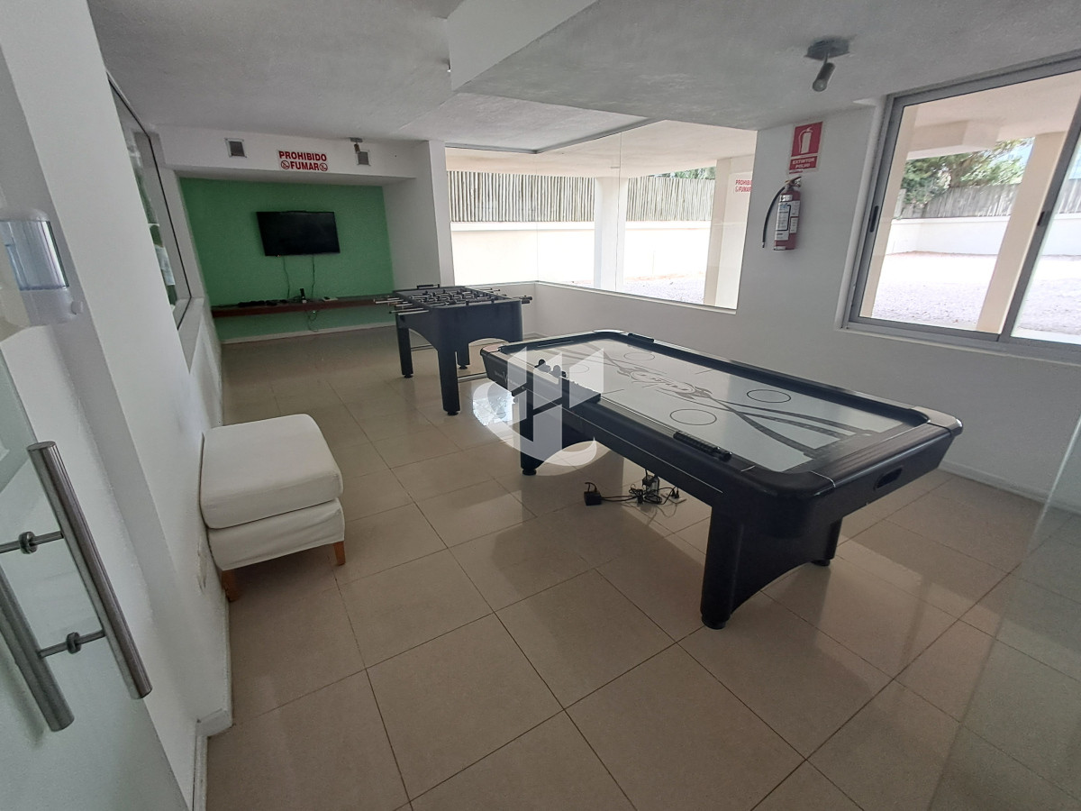 Apartamento ID.1753 - PUNTA DEL ESTE MANSA ZONA ENJOY 1 DORMITORIO BALCON COCHERA PISCINA